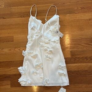 Short white flower dress